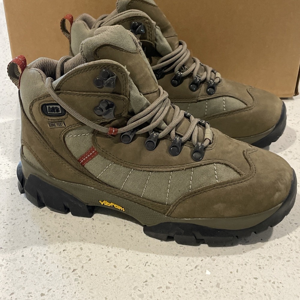 Rei Goretex Women's Monarch Leather Hiking Boots Vibram Soles‎ Size US 8